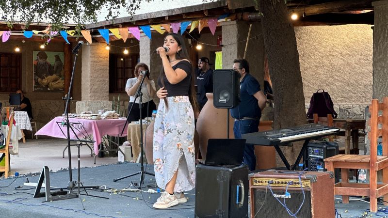 Jóvenes artistas ofrecieron su canto en Casa de la Puna