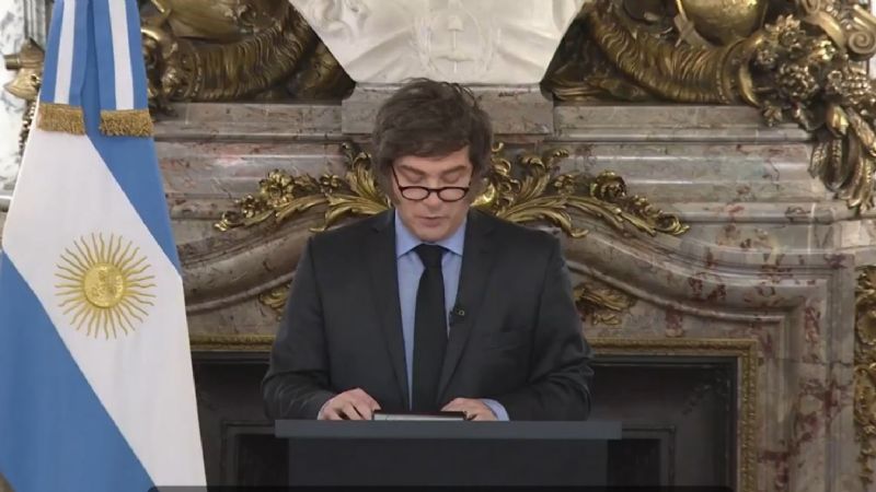 Milei corta fondos para Escuelas Técnicas y Ciencia