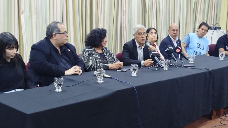 “Reclamamos para que no se gobierne con vetos y recuperar la República y la democracia”