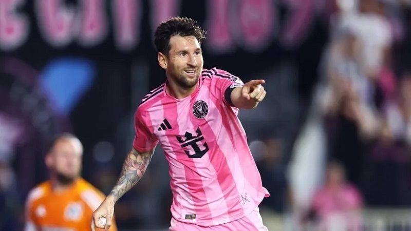 Gol y asistencia de Messi, en revancha ante el Seattle