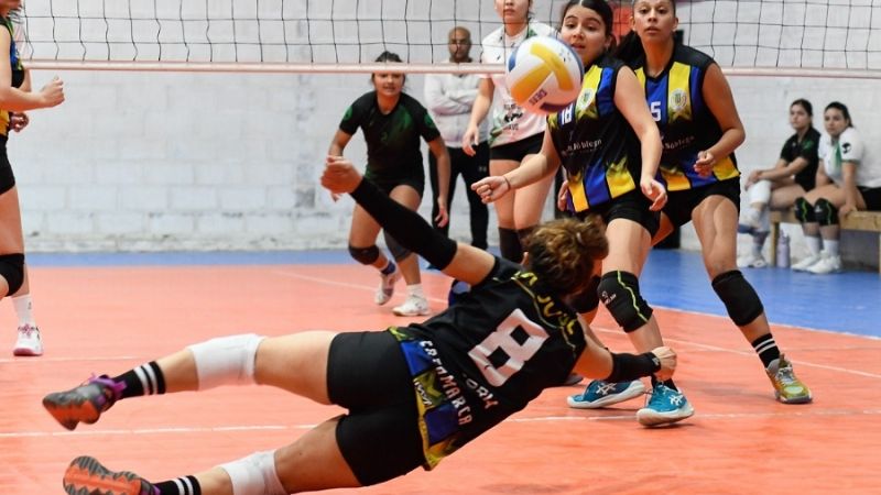 Ateneo en varones y Defensores en damas