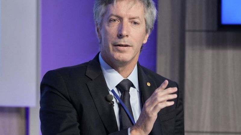 El Banco Central ajusta el cepo para los gerentes bancarios y sus familiares