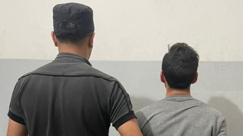 Mostró sus partes íntimas y ofreció dinero a dos chicas en pleno centro