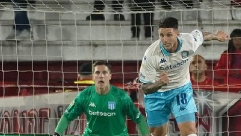 Racing y Vélez ganaron con suplentes