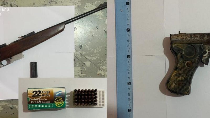 Secuestran armas de fuego, armas blancas y cartuchos en La Paz