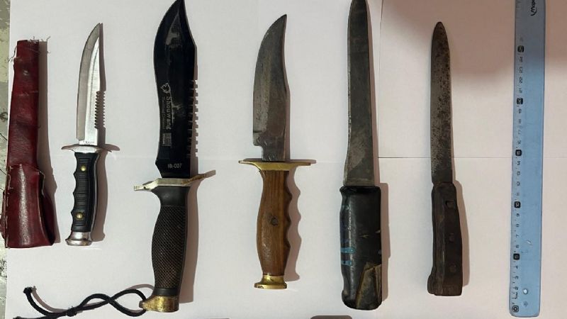 Secuestran armas de fuego, armas blancas y cartuchos en La Paz