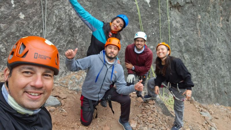 Escaladas, trekking y rappel en El Jumeal