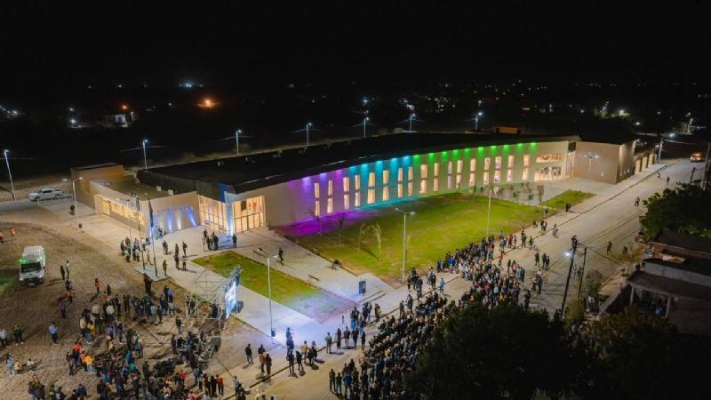 Se inauguró la nueva Terminal de Belén, la más grande del interior