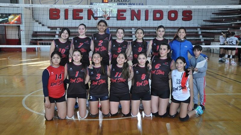 Tres líderes en el inicio del Anual Femenino de Vóley
