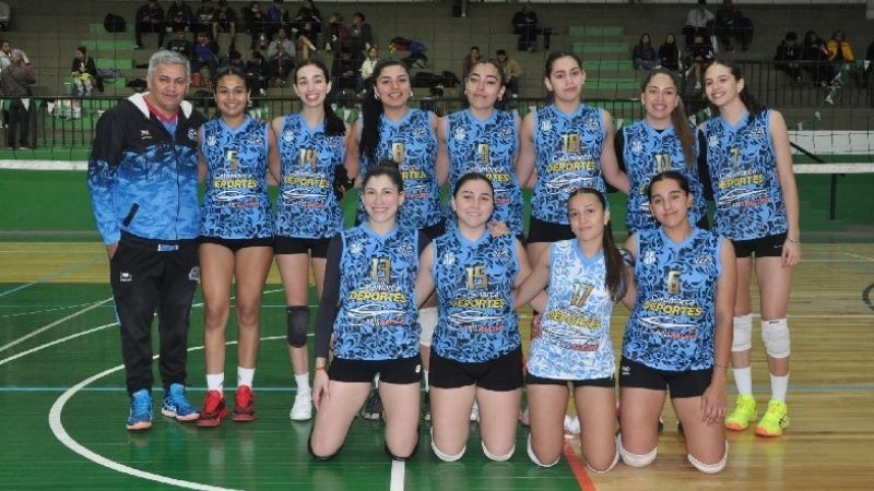 Tres líderes en el inicio del Anual Femenino de Vóley