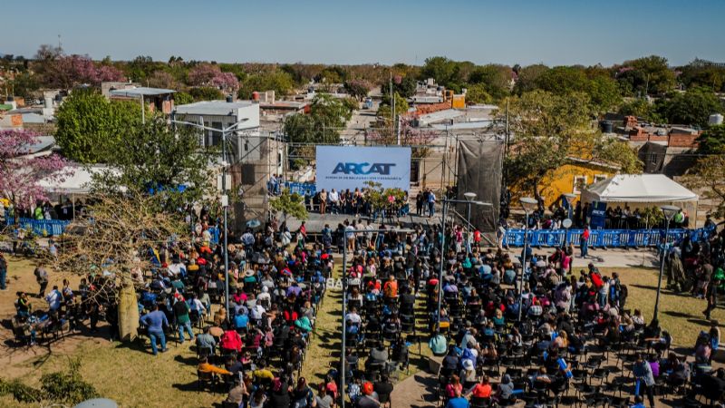 Barrio Santa Marta: 427 familias recibieron sus escrituras tras décadas de espera