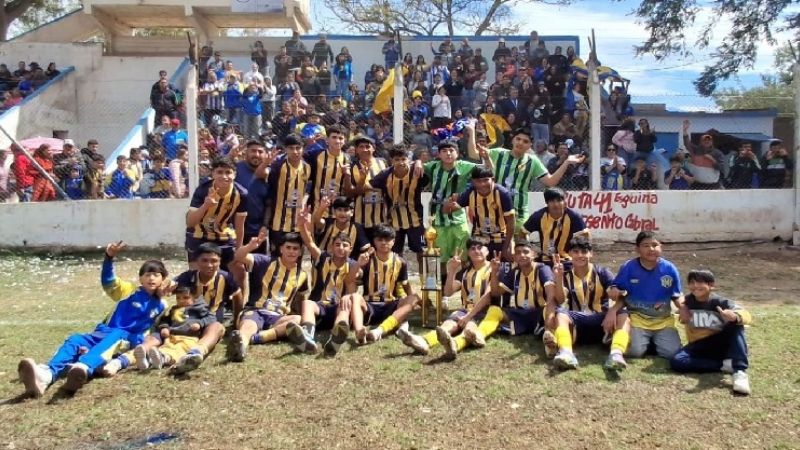 Campeones de Inferiores e Infantiles en Las Chacras