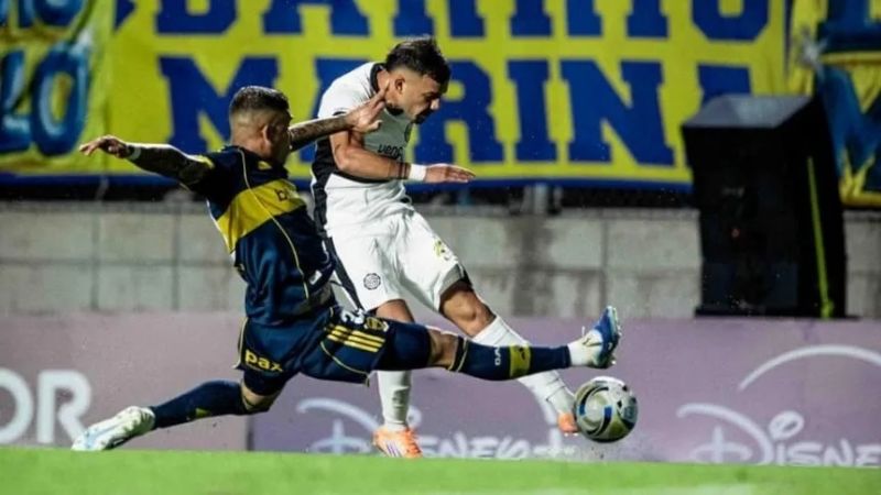 Boca cerró la pretemporada con un triunfo caliente