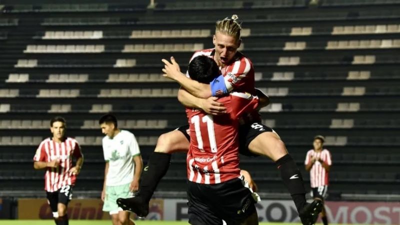 Estudiantes goleó a Ituzaingó en la Copa Argentina