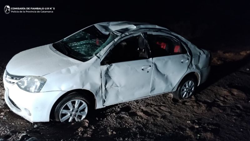 Tinogasta: resultó herido tras volcar con su automóvil en Ruta Provincial N° 34