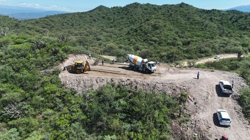 Avanza la instalación de nuevas cisternas para Huaycama y Santa Cruz