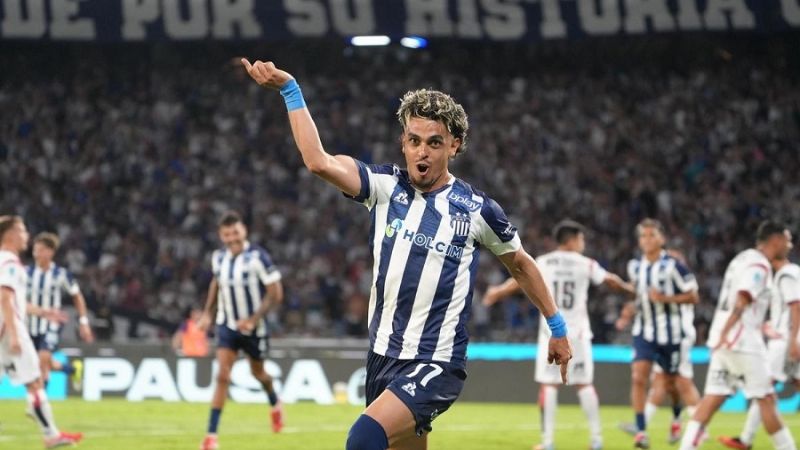 Talleres venció a Newell's, en un debut soñado