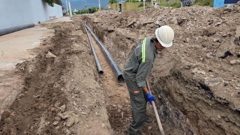 Baja presión y corte de agua en la zona Este de la Capital