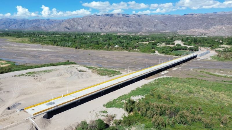 Ultiman detalles para la inauguración del puente más largo del NOA