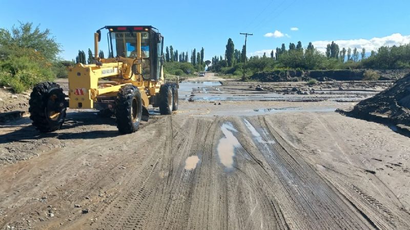 Vialidad Nacional normalizó distintos tramos de las Rutas 40 y 60 tras los daños por las lluvias