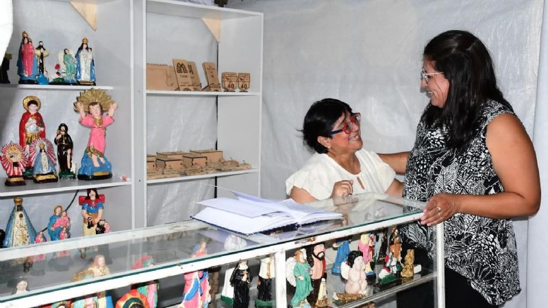 Quedó inaugurada una nueva edición de la Carpa Ferial de la Asociación Santamariana de Artesanos