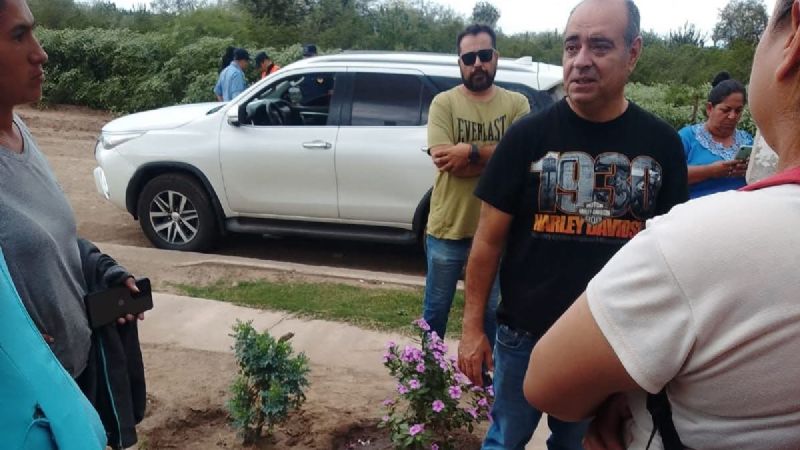 El IPV se reúne con vecinos que cortaban la Ruta en Chumbicha