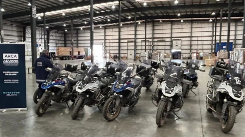 Aduana secuestró 12 motos de alta gama valuadas en casi 500.000 dolares