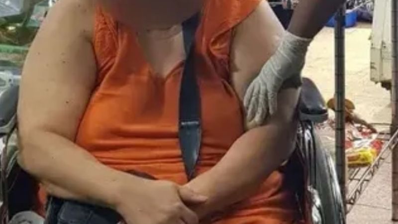 Mujer en silla de ruedas fue detenida en kiosco con 441 dosis de cocaína