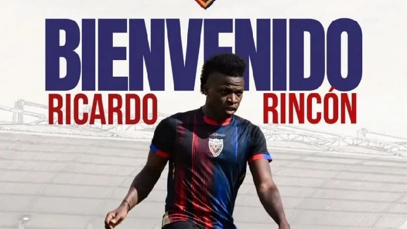 Influencer “doble” de Vinicius con contrato profesional