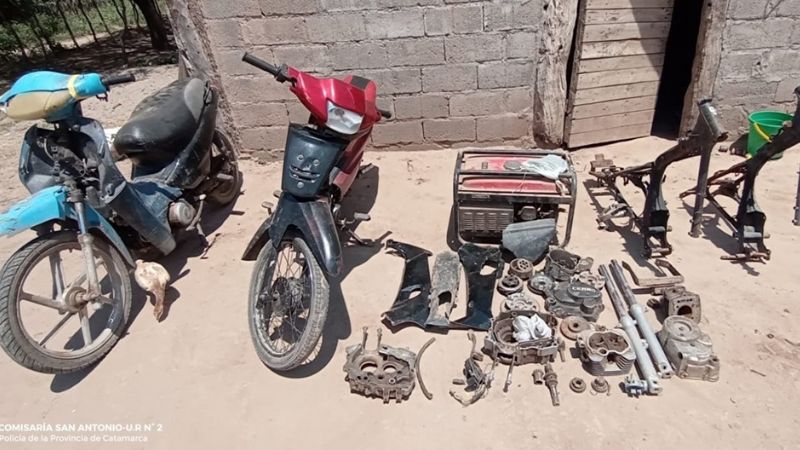 Policías recuperaron dos motocicletas