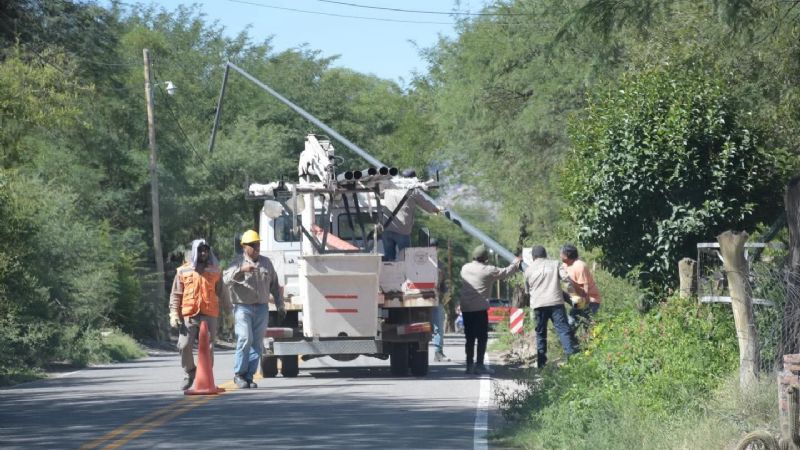 Avanza la instalación de nuevas luminarias en Fuerte de Corral Quemado