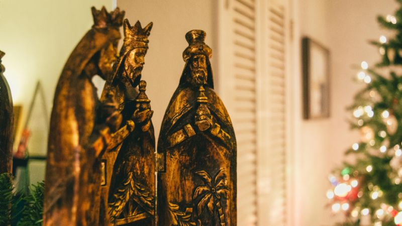 Día de Reyes: caravana de ilusión y alegría para los niños de Santa María