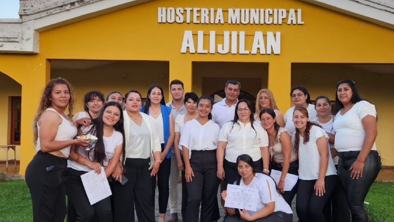 Egresaron los nuevos pasteleros formados en Los Altos y Alijilán