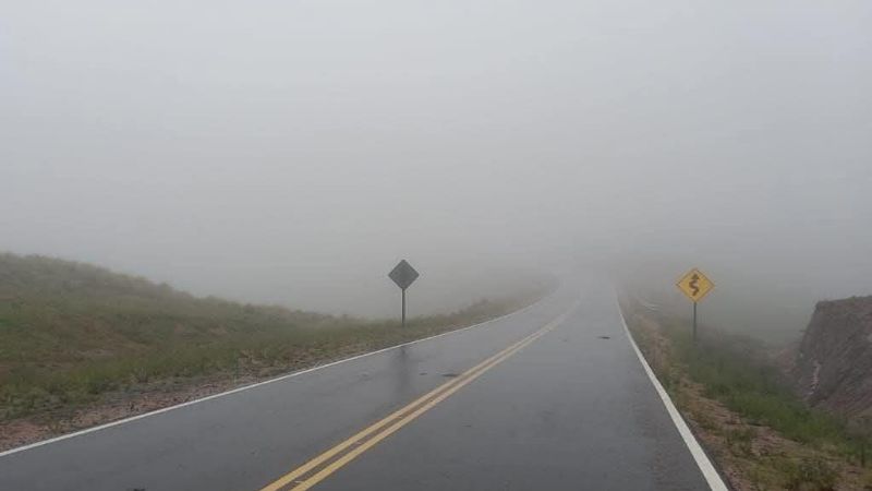 Lluvias complican la circulación y piden máxima precaución en rutas del este provincial