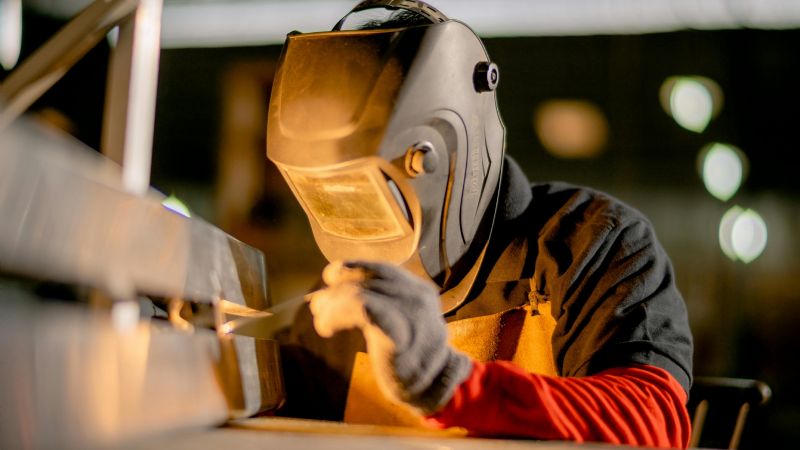 Volvió a caer el empleo privado formal en noviembre