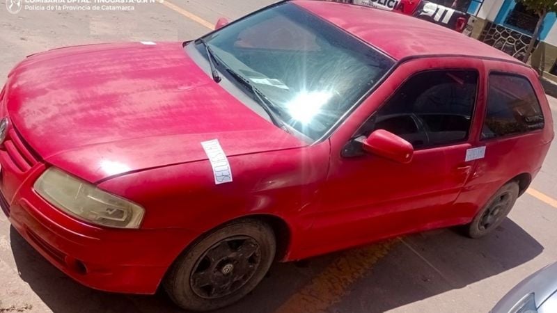 En Tinogasta secuestran un auto buscado en La Rioja