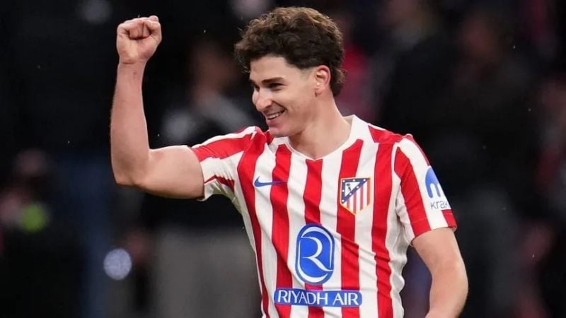 Julián cortó la sequía con un golazo al Barcelona