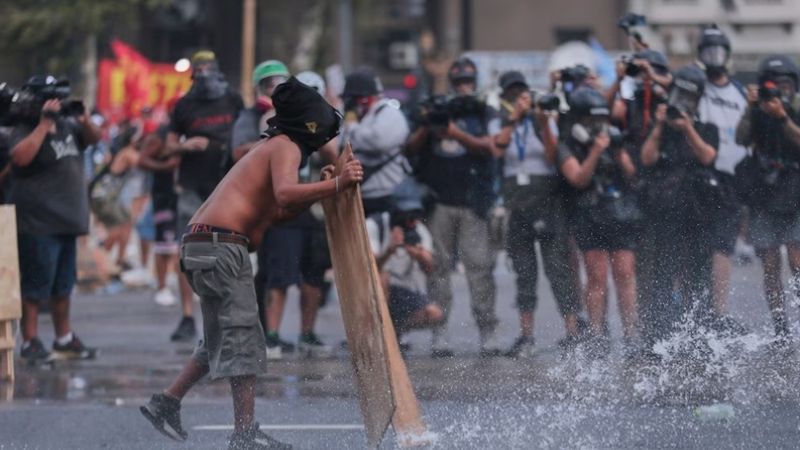 Gobierno acusa de terrorismo a los responsables de los disturbios en el Congreso