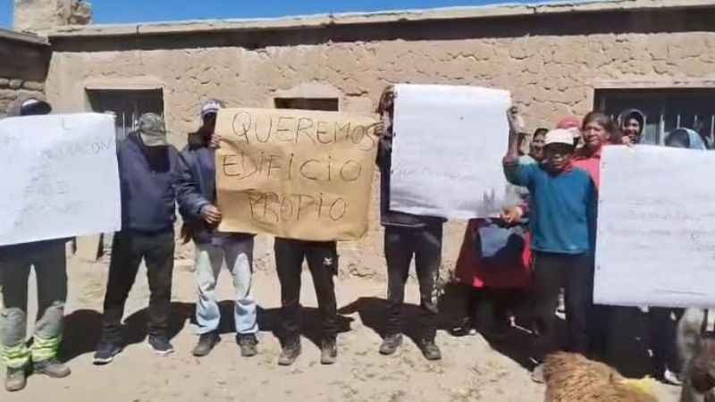 Tras los reclamos, designaron vicedirectora para la escuela de Aguas Calientes
