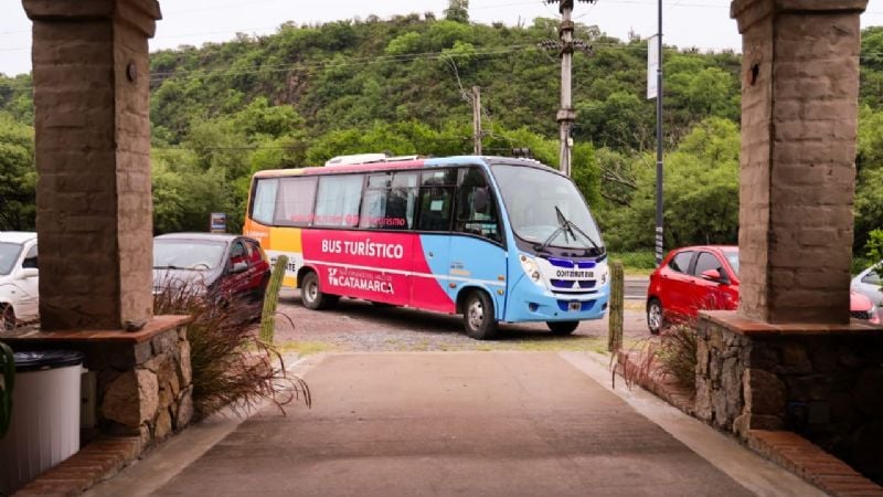 El Bus Turístico renueva sus recorridos para descubrir la cultura, los paisajes y la historia de la ciudad