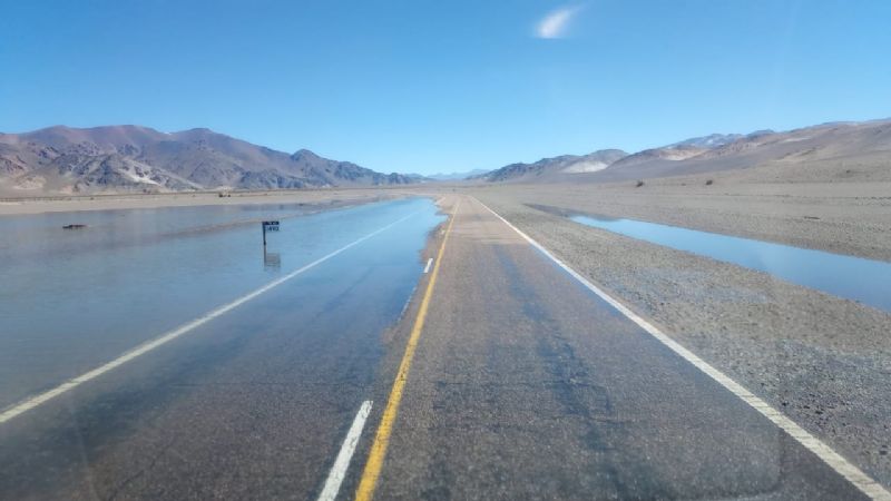 Precaución en rutas nacionales 60 y 64 por acumulación de agua