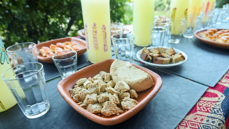 Aloja de algarroba: un elixir con raíces ancestrales