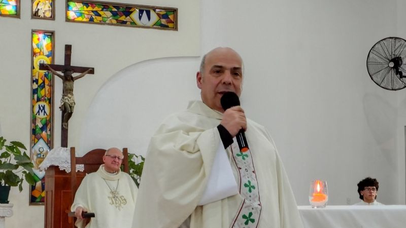 El padre Julio Quiroga del Pino es el nuevo párroco de Santa Rosa de Lima