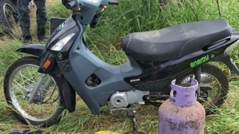 Delincuente quiso escapar de la policía por la vera del Río del Valle