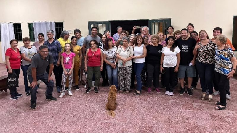 Concejales y vecinos piden por la plaza de Villa Dolores
