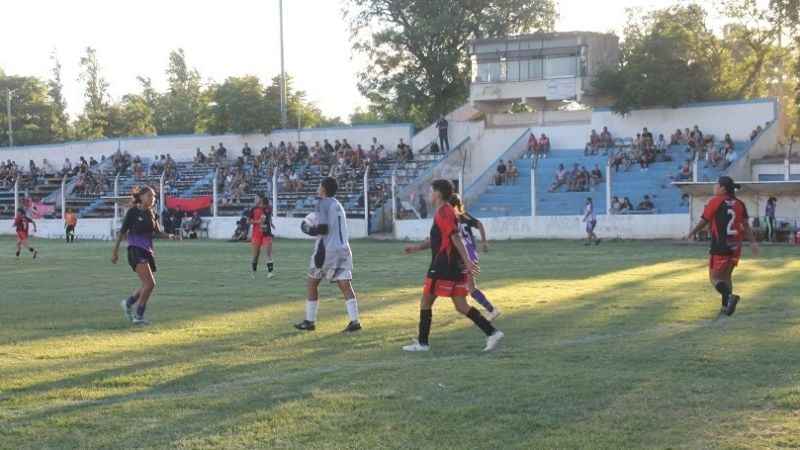 “Defe” y Sureños “barrieron” a las capitalinas