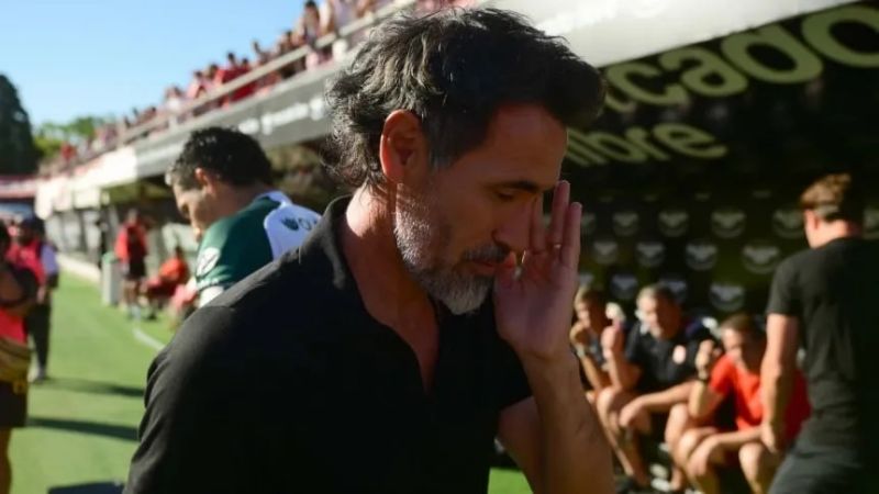 Emotiva despedida de Eduardo Domínguez en Estudiantes