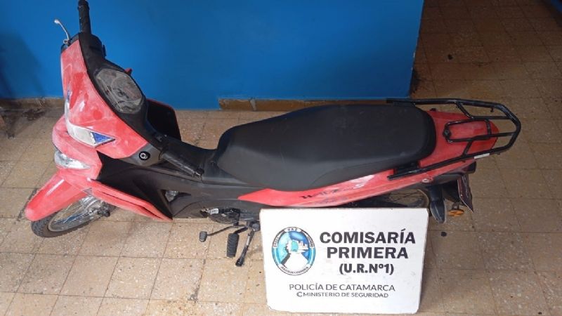 Robó en la Peatonal y en la huida fue interceptado por un hombre y un policía