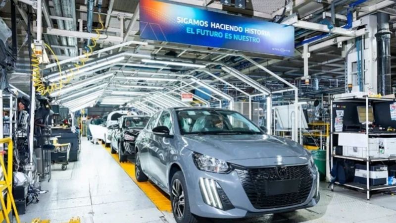 Stellantis suspende la producción en El Palomar hasta marzo y pagará el 70% del salario
