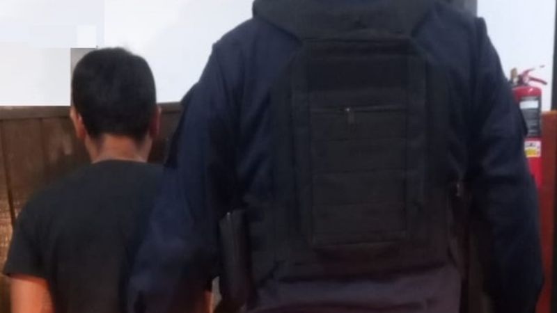 Arrestan a un hombre de 30 años en pleno centro
